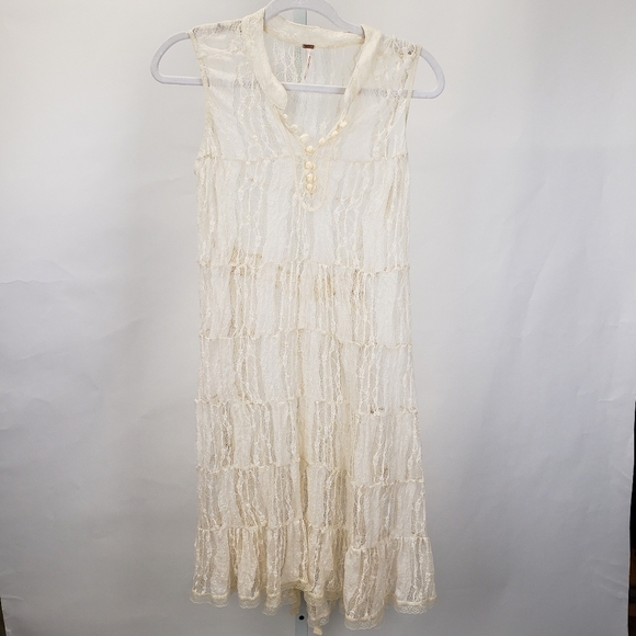 Free People Victorian tiered lace dress w/ buttons size medium - Picture 1 of 7
